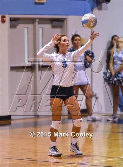 Thumbnail 3 in Cameron Yoe @ China Spring photogallery.