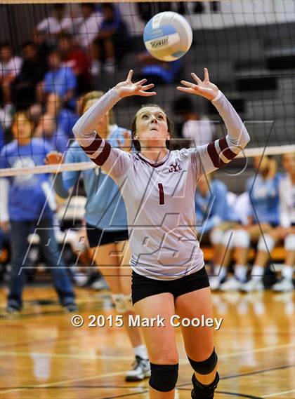 Thumbnail 2 in Cameron Yoe @ China Spring photogallery.