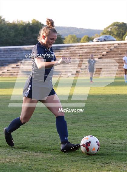 Thumbnail 3 in Girls Prep @ Soddy Daisy photogallery.