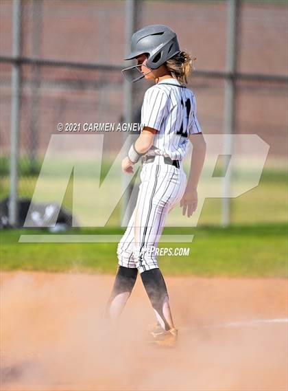 Thumbnail 2 in Cypress Woods vs Brazoswood (NFCA Texas Leadoff Classic) photogallery.