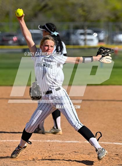 Thumbnail 2 in Cypress Woods vs Brazoswood (NFCA Texas Leadoff Classic) photogallery.