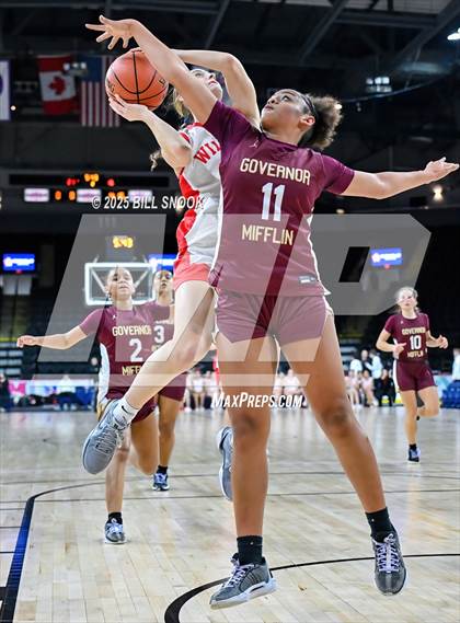 Thumbnail 3 in Governor Mifflin @ Wilson (BCIAA Semifinal) photogallery.
