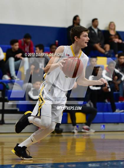 Thumbnail 3 in Gilroy vs. Del Mar photogallery.
