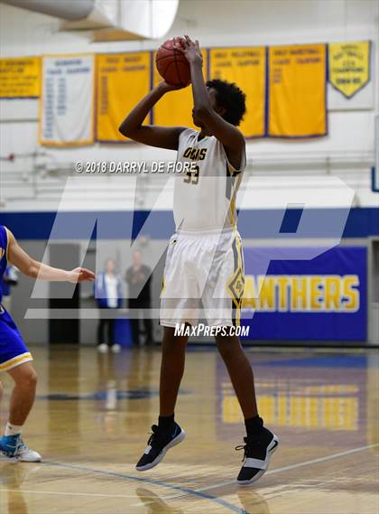 Thumbnail 2 in Gilroy vs. Del Mar photogallery.