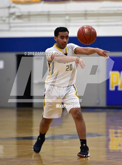 Thumbnail 3 in Gilroy vs. Del Mar photogallery.
