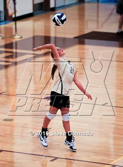 Thumbnail 3 in Vandebilt Catholic @ Mt. Carmel photogallery.
