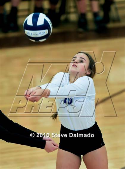 Thumbnail 2 in Vandebilt Catholic @ Mt. Carmel photogallery.