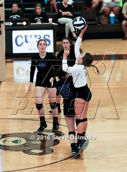 Thumbnail 3 in Vandebilt Catholic @ Mt. Carmel photogallery.