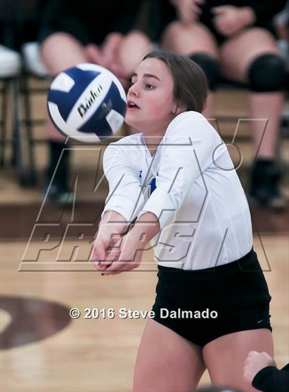 Thumbnail 1 in Vandebilt Catholic @ Mt. Carmel photogallery.