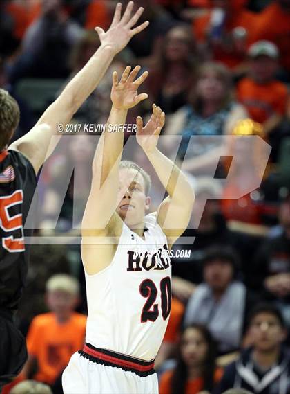 Thumbnail 2 in Holly vs. Cheyenne Wells  (CHSAA 1A Final) photogallery.