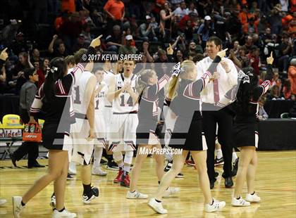 Thumbnail 2 in Holly vs. Cheyenne Wells  (CHSAA 1A Final) photogallery.