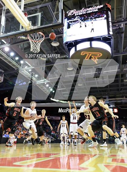 Thumbnail 3 in Holly vs. Cheyenne Wells  (CHSAA 1A Final) photogallery.