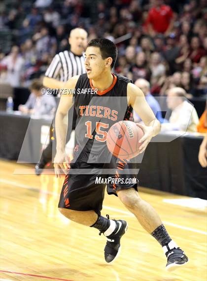 Thumbnail 1 in Holly vs. Cheyenne Wells  (CHSAA 1A Final) photogallery.