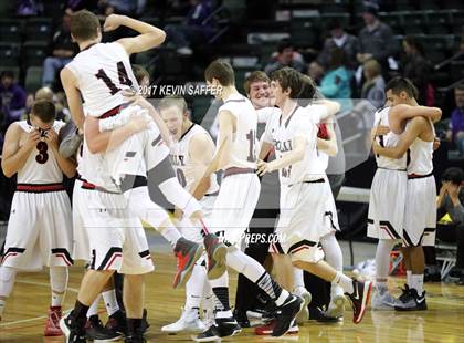 Thumbnail 2 in Holly vs. Cheyenne Wells  (CHSAA 1A Final) photogallery.