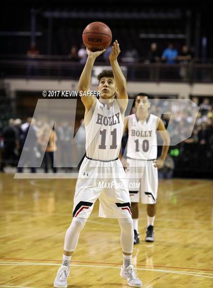 Thumbnail 1 in Holly vs. Cheyenne Wells  (CHSAA 1A Final) photogallery.