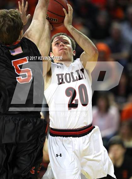 Thumbnail 3 in Holly vs. Cheyenne Wells  (CHSAA 1A Final) photogallery.