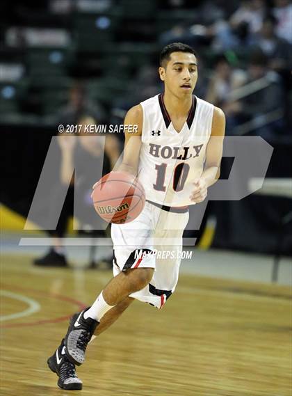 Thumbnail 2 in Holly vs. Cheyenne Wells  (CHSAA 1A Final) photogallery.