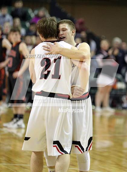 Thumbnail 1 in Holly vs. Cheyenne Wells  (CHSAA 1A Final) photogallery.