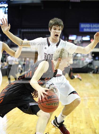 Thumbnail 2 in Holly vs. Cheyenne Wells  (CHSAA 1A Final) photogallery.