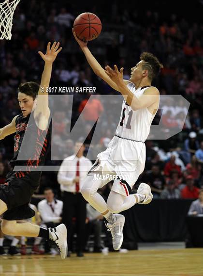 Thumbnail 1 in Holly vs. Cheyenne Wells  (CHSAA 1A Final) photogallery.