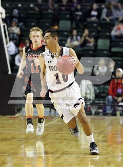 Thumbnail 2 in Holly vs. Cheyenne Wells  (CHSAA 1A Final) photogallery.