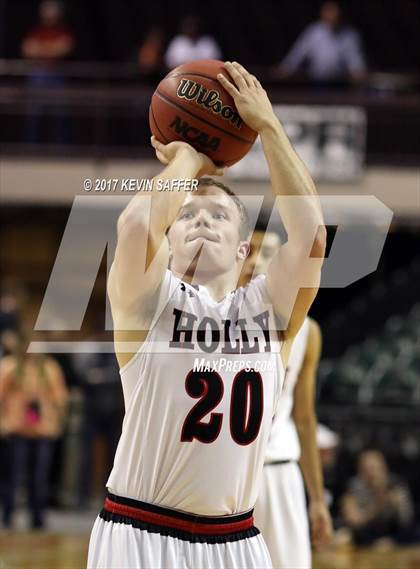 Thumbnail 1 in Holly vs. Cheyenne Wells  (CHSAA 1A Final) photogallery.