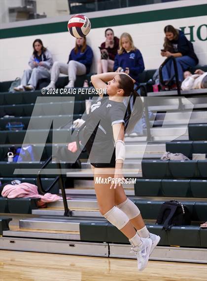 Thumbnail 3 in Layton vs. Skyline photogallery.