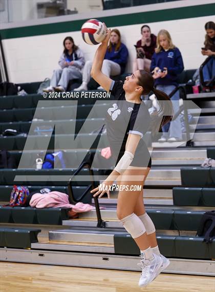 Thumbnail 1 in Layton vs. Skyline photogallery.