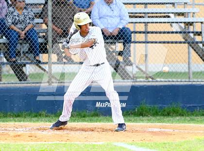Thumbnail 2 in TMI-Episcopal @ Holy Cross photogallery.