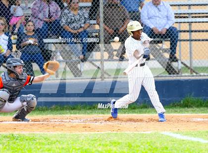 Thumbnail 2 in TMI-Episcopal @ Holy Cross photogallery.