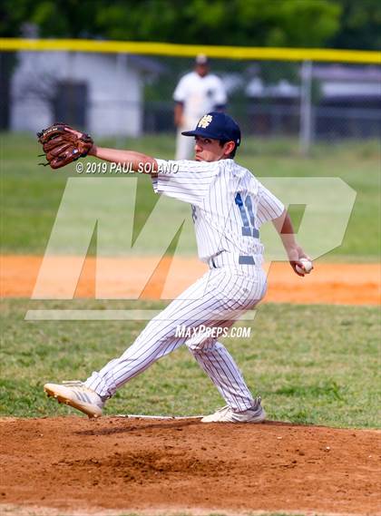 Thumbnail 1 in TMI-Episcopal @ Holy Cross photogallery.