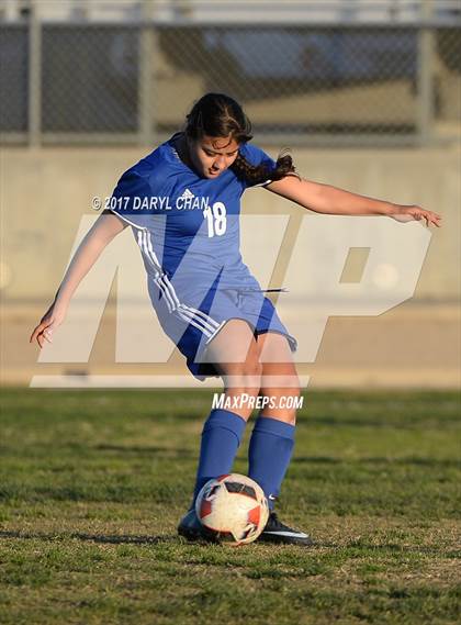 Thumbnail 1 in El Monte @ Arroyo photogallery.