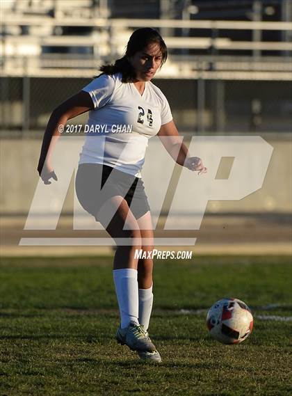 Thumbnail 1 in El Monte @ Arroyo photogallery.