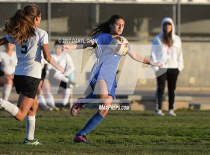 Thumbnail 1 in El Monte @ Arroyo photogallery.