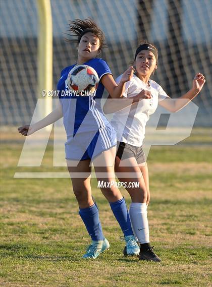 Thumbnail 2 in El Monte @ Arroyo photogallery.