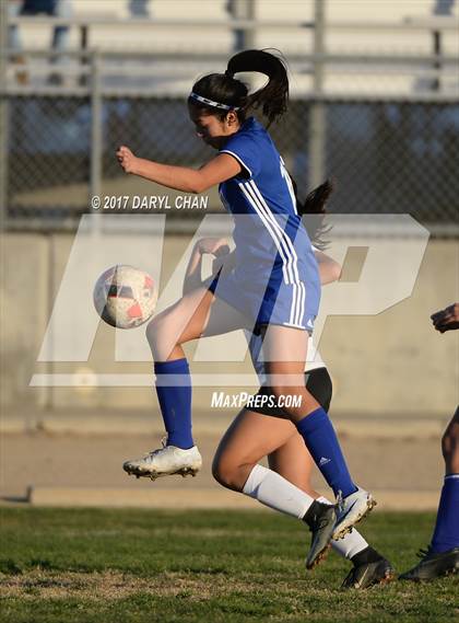 Thumbnail 2 in El Monte @ Arroyo photogallery.