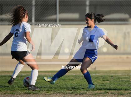 Thumbnail 1 in El Monte @ Arroyo photogallery.
