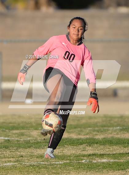 Thumbnail 2 in El Monte @ Arroyo photogallery.