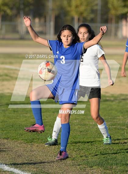 Thumbnail 1 in El Monte @ Arroyo photogallery.