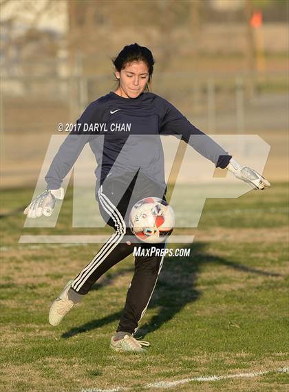 Thumbnail 3 in El Monte @ Arroyo photogallery.
