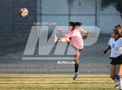 Thumbnail 2 in El Monte @ Arroyo photogallery.
