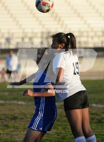 Thumbnail 2 in El Monte @ Arroyo photogallery.