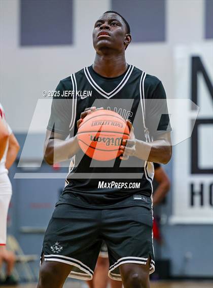 Thumbnail 2 in Columbus vs. Dynamic Prep (Made Hoops - Miami Tip-Off) photogallery.