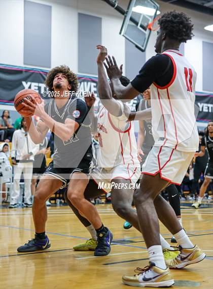 Thumbnail 3 in Columbus vs. Dynamic Prep (Made Hoops - Miami Tip-Off) photogallery.