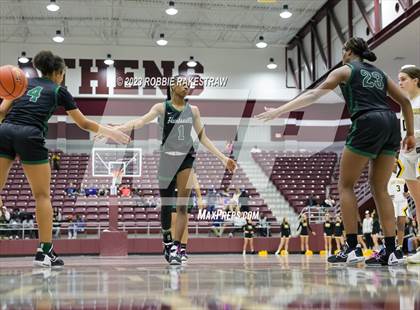 Thumbnail 3 in Huntsville vs. Mt. Pleasant (UIL 5A Regional Semifinal Playoff) photogallery.