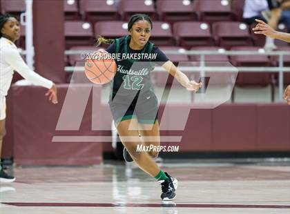Thumbnail 3 in Huntsville vs. Mt. Pleasant (UIL 5A Regional Semifinal Playoff) photogallery.