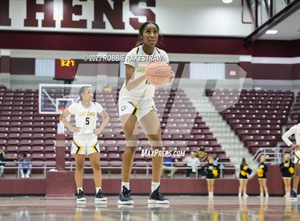 Thumbnail 1 in Huntsville vs. Mt. Pleasant (UIL 5A Regional Semifinal Playoff) photogallery.