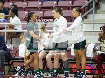 Thumbnail 1 in Huntsville vs. Mt. Pleasant (UIL 5A Regional Semifinal Playoff) photogallery.