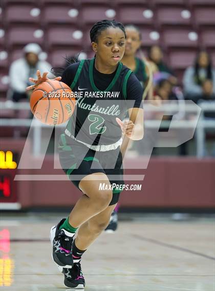 Thumbnail 3 in Huntsville vs. Mt. Pleasant (UIL 5A Regional Semifinal Playoff) photogallery.