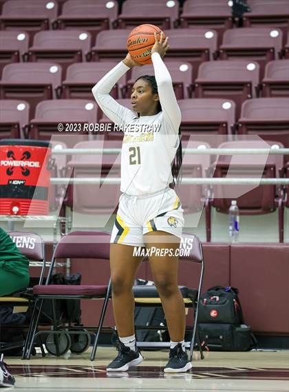 Thumbnail 1 in Huntsville vs. Mt. Pleasant (UIL 5A Regional Semifinal Playoff) photogallery.